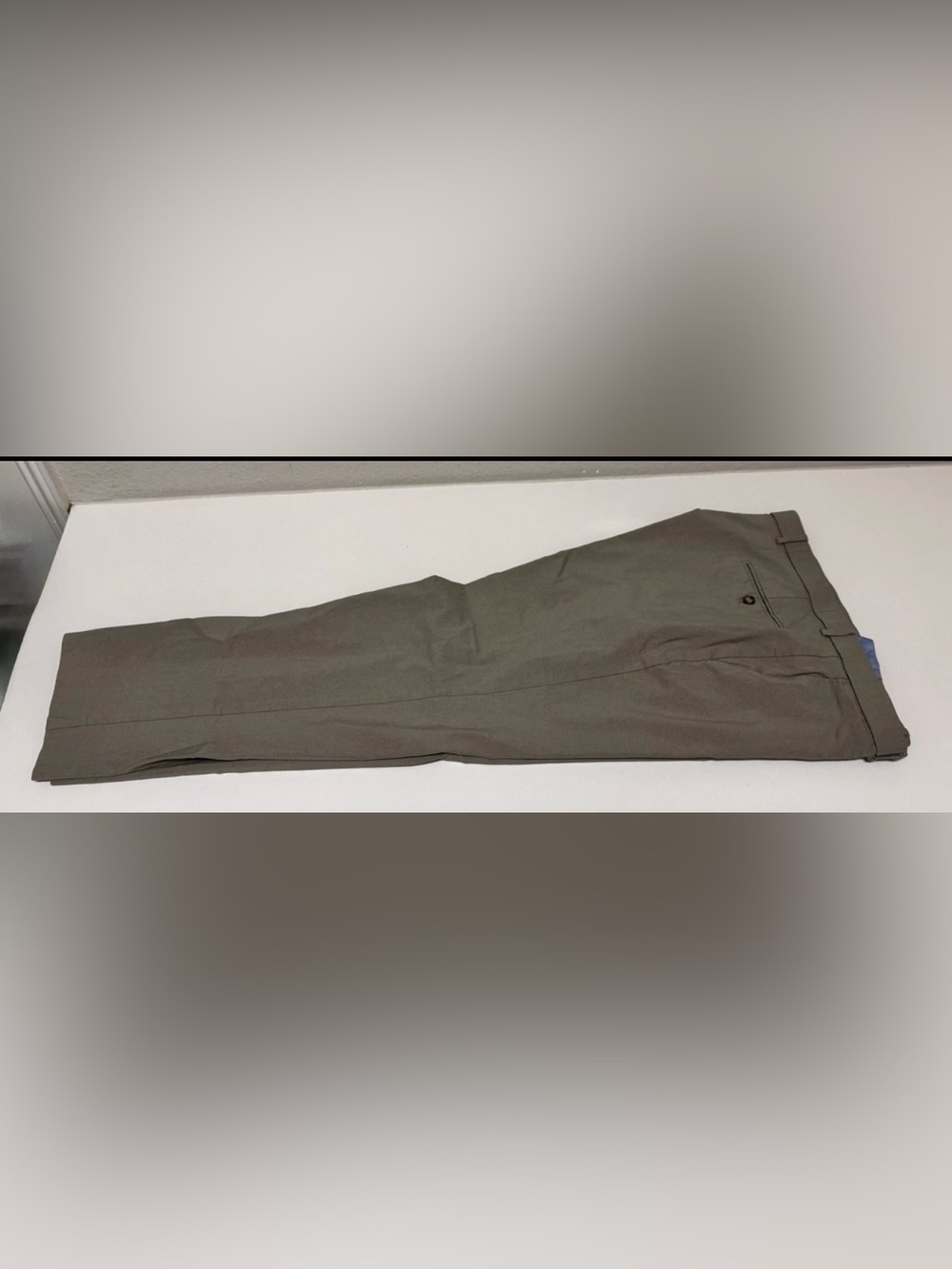 Tommy Hilfiger Khaki Dress Slacks size 40 x 30